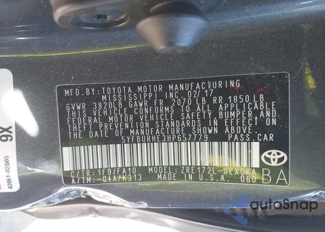 2017 Toyota Corolla L z USA, uszkodzony, nr VIN 5YFBURHE3HP657779